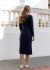 Vestido midi em malha com manga longa. Casual e básico. Nas cores bege, preto e azul marinho.
