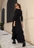 Vestido longo com manga longa e babados preto e bege feito em viscose, muito elegante