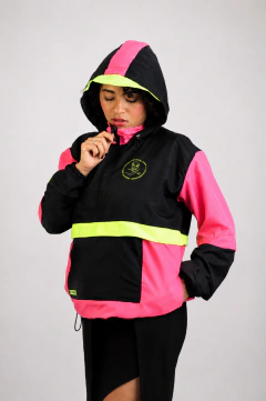 Jaqueta Corta Vento Anorak Camaleão Urbano x Flipei - Camaleão Urbano