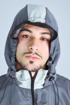 Jaqueta Corta Vento Anorak Camaleão Urbano Capuz Cinza