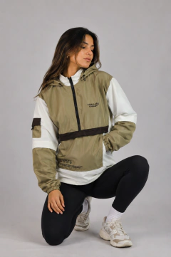 Jaqueta Corta Vento Anorak Camaleão Urbano Ocre com Marrom - comprar online