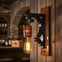 Arandela Colonial em Madeira Maciça - Barril - Cor Relic - Delenha Decor