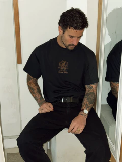 T SHIRT EMBLEM BLACK - OLDI - comprar online