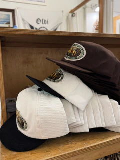 HAT OLD HORSE OFF WHITE - OLDO na internet