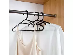 Perchas Plasticas x 75 Reforzadas Paquete Mayorista Locales - comprar online