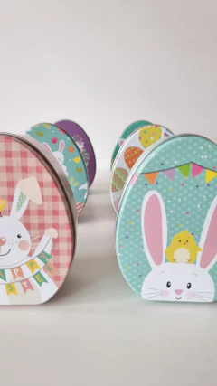 Imagen de Latas con conejitos. Medida 9x11x4,5 cms. Precio por unidad.