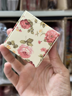 Mini cajitas de 6,5x6,5x3 cms de alto. Precio por unidad. - comprar online