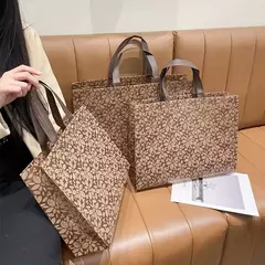Bolsa con manija "Texturas". Varios tamaños. Precio por unidad. - tienda online
