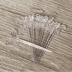 Pinchos de plástico mariposas. Precio por 10 unidades. - Capkelitos