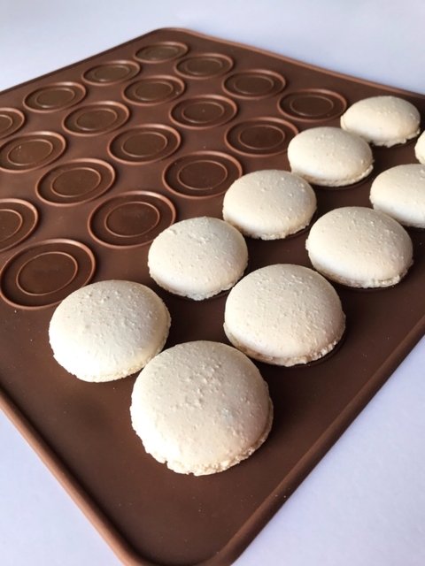 Plancha de silicona para macarons 30 cavidades