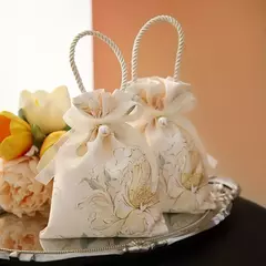 Bolsa de tela de saten. Varios colores disponibles. Precio por unidad. - comprar online