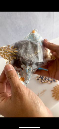 Envoltorio "Flores 2" 10x13,5cms. Pack por 10 unidades.