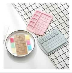 Molde de silicona "tableta y chocolatin" - comprar online