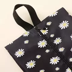 Bolsa con cierre para zapatilas. Margaritas. Precio por unidad. en internet