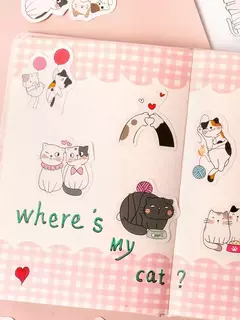 Pack con 46 stickers gatitos en internet