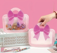 Bolsa doypack valijita con moño. Precio por unidad.