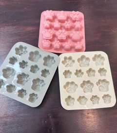 Molde de silicona "patitas animales".