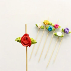 Pinchos con flores rococó. Pack x 10 unidades.