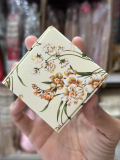 Mini cajitas de 6,5x6,5x3 cms de alto. Precio por unidad. - tienda online