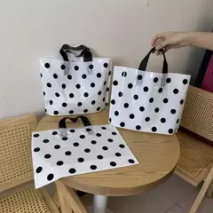 Imagen de Bolsa con manija "Lunares". Varias medidas. Precio por unidad.