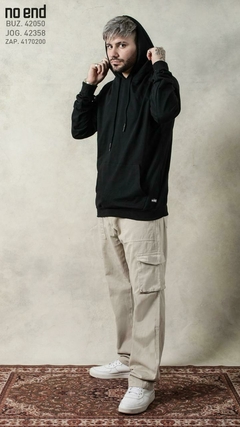 BUZO CANGURO BASICO OVERSIZE 42050