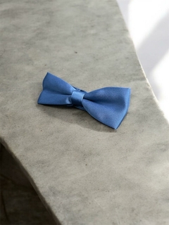 MOÑO LISO AZUL PERLA - comprar online