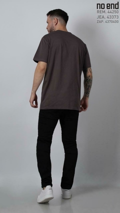 REMERA BASICA IMPORT 44250 en internet