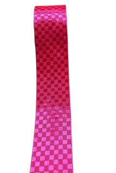 Fita Cinderela de Cetim Xadrez Com Brilho 38 mm - Metro - Grupo A - Fitas de Gorgorão Sanding, Bela Fita, Apliques, bico de pato, meias de seda, colas.  Bella Rosa Fitas