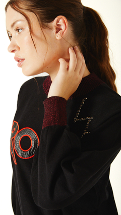 Sweater Rock en internet