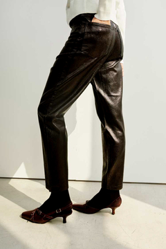 Pantalón Mom foil en internet
