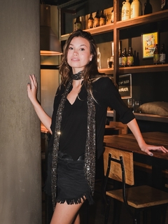 Blusa Vita negra en internet