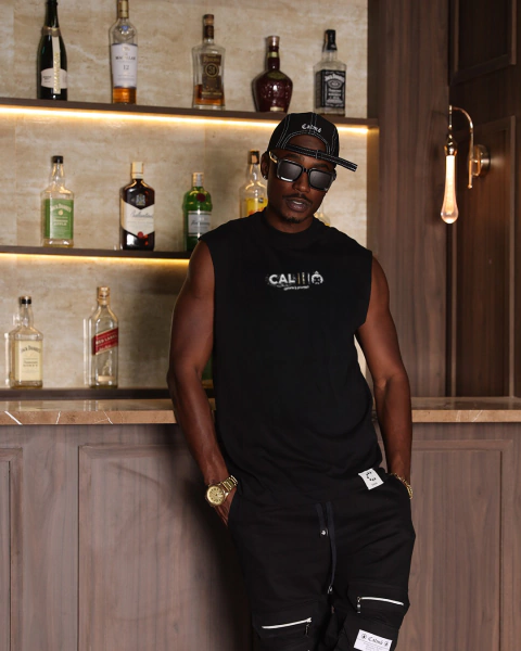 Camiseta Regata ESCOBAR - PRETA - comprar online