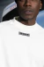 Camiseta Oversized NECK- OFF WHITE na internet