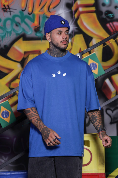 Camiseta Oversized Never na internet