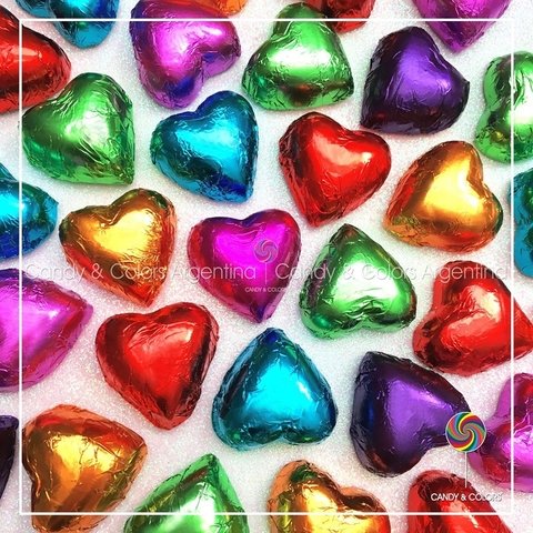 10 un. Bombones de chocolate suizo en forma de corazón relleno de dulce de leche envuelto en papel metalizado - colores surtidos - pack 10 unidades