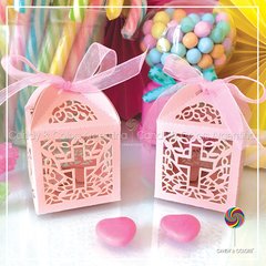 Pack 10 unidades - Caja troquelada calada - 5 x 5 x 7 cm - cruz - rosa