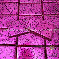 10 un. Chocolatines 6 x 3,5 cm - 8 grms - fucsia con negro arabezco