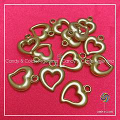 15 unidades de dijes para souvenir - corazón - dorado