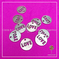 10 unidades de dijes de metal para souvenir - love redondo - plateado - comprar online