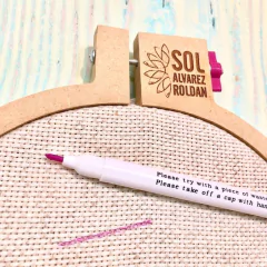 Marcador rosa para tela - buy online