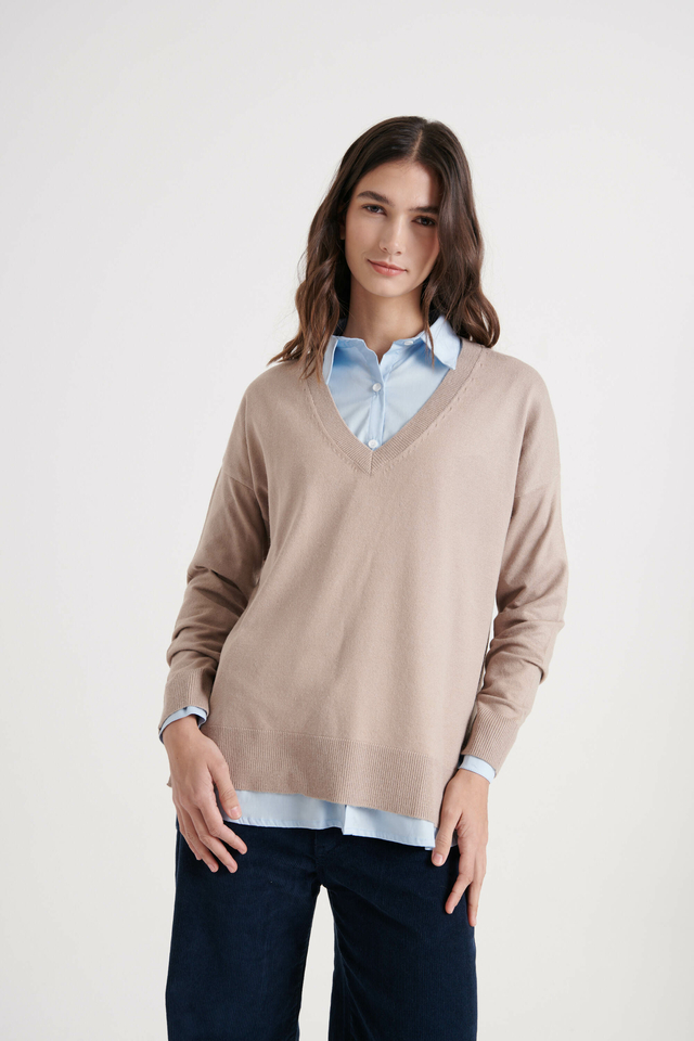 Sweater V thumbnail 2