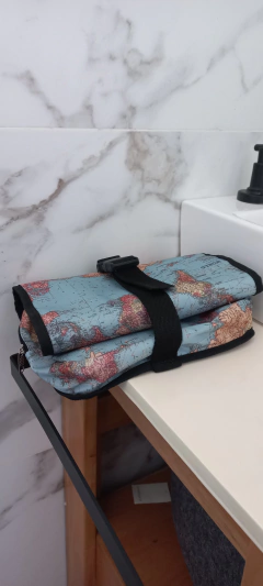 Organizador de viaje mapamundi en internet