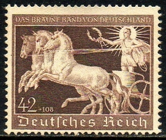 03338 Alemanha Reich 670 Corrida de Cavalos N
