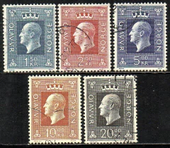 04977 Noruega 546/50 Rei Olav U
