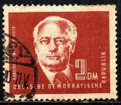 07663 Alemanha DDR 9 Presidente Pìeck U (a)