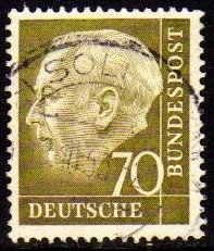 13293 Alemanha Ocidental 71C Thedore Heuss U (b)