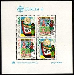 20070 Portugal Bloco 33 Tema Europa Folclore papel com defeito de fabricação NNN