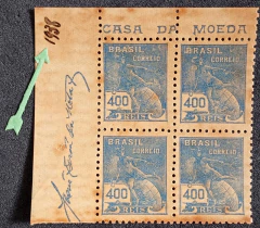 Regular - Variedade - Quadra nova 303g Impresso na goma - Canto de folha - 1938 impresso.