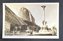 Cartão Postal - Rio de Janeiro - Monumento aos heróis da Laguna e Pão de Açúcar - usado, não circulado.