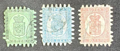 Finlandia 1866/74- denteação tipo III - Yvt: #s 6,8 e 9 - 405 Euros.
